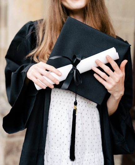 Купить диплом с внесением в реестр надежно и быстро